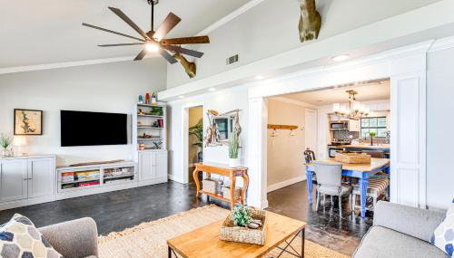 Private Dock and Deck Eagle Mountain Lake Retreat! - Foto 3