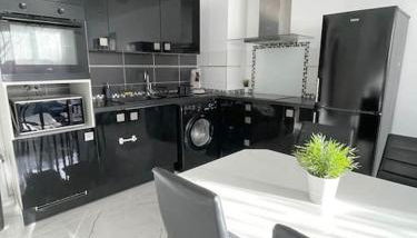 Grand F3 à 30mn de Paris - Terrasse + Parking privé - Foto 3