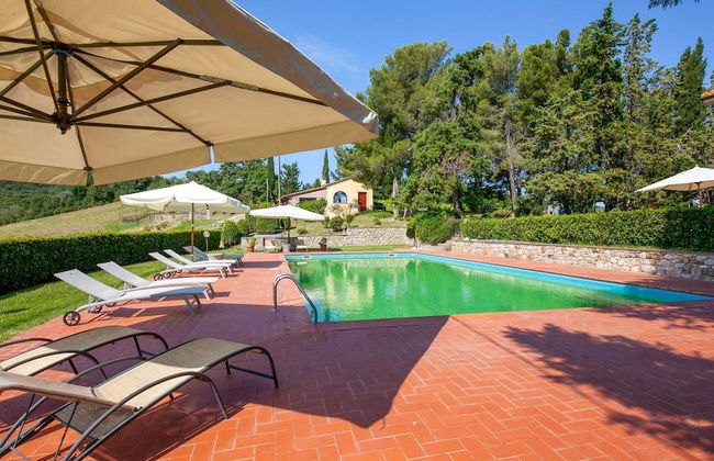 Splendid Holiday Home in Orciatico with Hot Tub & Pool - Foto 13