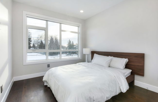 New Luxury Townhome 27 - Photo 6