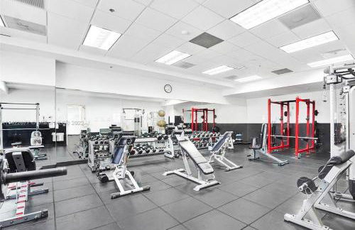 Upscale Apartment in the Heart of Brickell - Foto 82