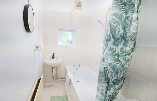 Lovely Two bedroom flat in St Michael's Hill - Photo 6