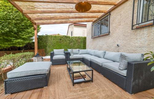 Chalet con piscina en entorno idílico - Foto 23