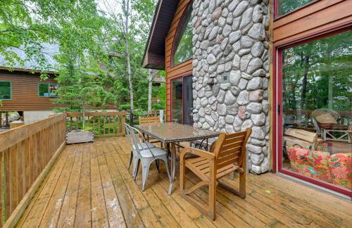 Peaceful White Sand Lake House with Dock and Deck! - Foto 27