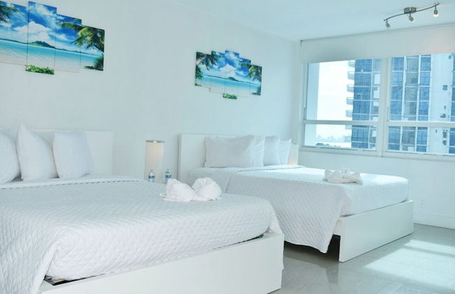 Castle Beach Club Apartments - Photo 23