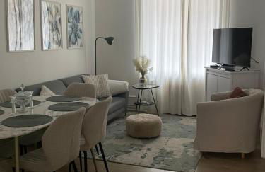 Le Rapp 6, Appartement de Standing 3 chambres, 7 personnes &1 bébé, Cosy et familial ultra équipé Emplacement Idéal proche Gare Centre ville Marchés de Noël Quartier Tribunal Contades - Foto 1