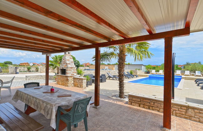 Apartment 1376 - Photo 66