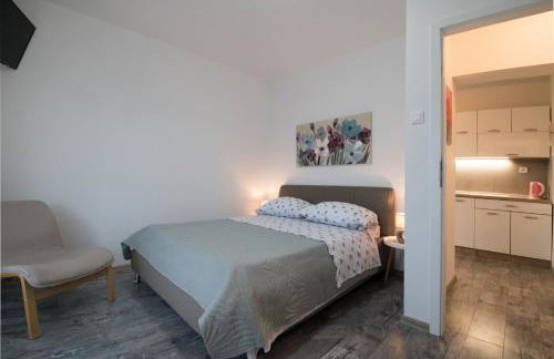 Stone House Marin - Photo 40