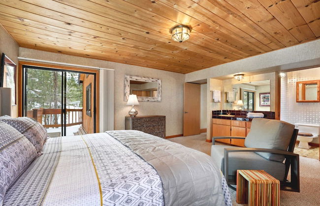 Tahoe Forest Chalet 3BR House w/ Mountain Views - Foto 6