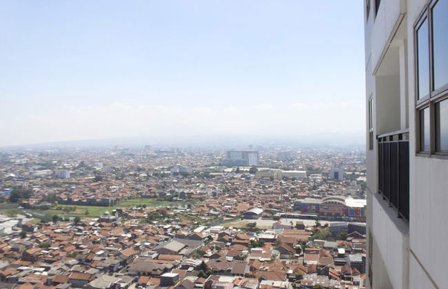 Gorgeous Studio at Mekarwangi Square Apartment with Mountain View - Foto 13