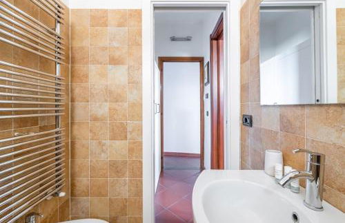 GuestHost - Settignano Quiet Apartment with Private Parking - Foto 12