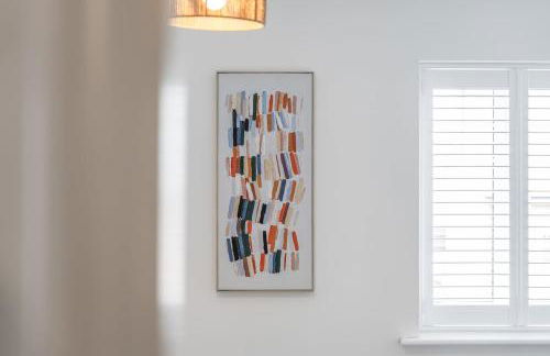 #53 Stylish 4 Bed Home 2 Full 1 Half Bath Free Parking - Foto 56