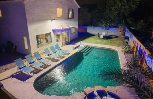 Chill and Relax Luxury Retreat with Pool Spa Game Room and Steam Room - Foto 24