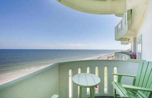 Oceanside Escape with 3 Bedrooms Spectacular Ocean View and Pool - Foto 1