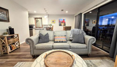 Serene Lakefront Retreat - Foto 2