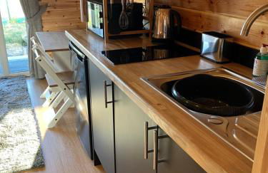 Seaview luxury pod - Photo 23