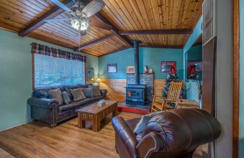 Roadrunner - Cozy Cabin - Whirlpool and Hot Tub - Foto 3