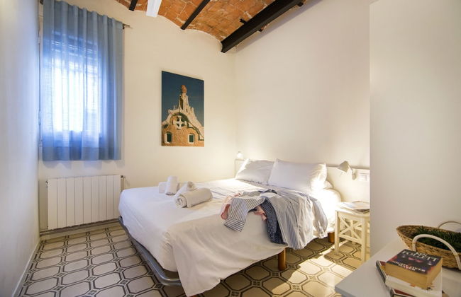 Happy People Gaudi Sant Pau - Foto 33