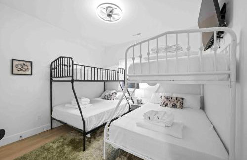 3 Homes, 3 Hot Tubs, 10BR, 10 Bath, Near Ark! - Foto 14