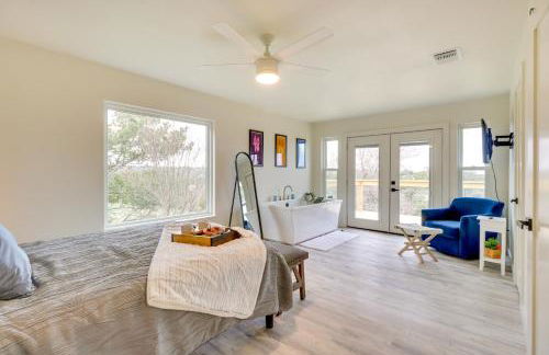 Serene Burnet Getaway with Buchanan Lake Views! - Foto 15