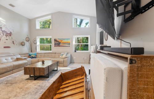 Heated Pool with Lanai- 10min from Beach- Lots of amenities - Foto 55