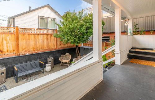 Roof Top Deck Near the Beach Dog Friendly - Photo 38