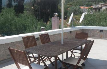 Lakonian home - Photo 13