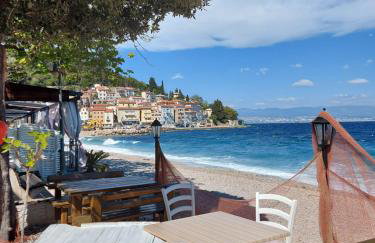 Modern and cosy apartment Ivana with a beautiful seaview - Photo 45