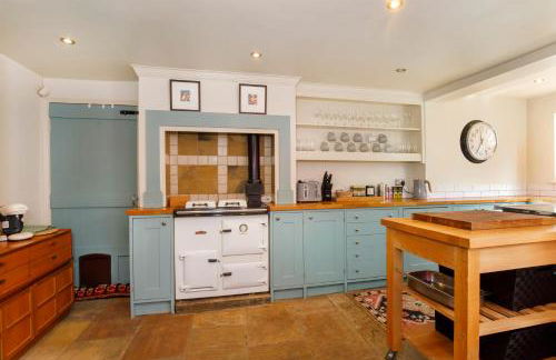 Minster House - Group Hot Tub - Photo 16