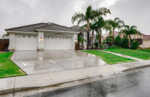 5 Mi to the Marketplace Roomy Bakersfield Retreat - Foto 1