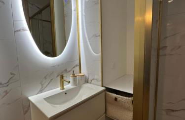 Studio MBS 2- Cosy, Tramway, Wifi, Parking, Equipé - Foto 50