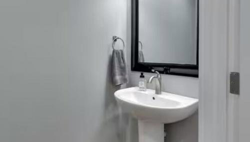 Modern Townhome Near Downtown walk to CWS! - Foto 5