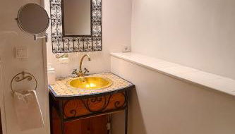 La Bastide de Peyremale, gîtes en Cévennes, piscine, tennis - Foto 2