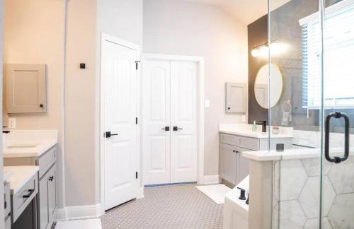 Helotes Serenity-Luxury 3bed/2.5 bath 2300 sq foot - Foto 26