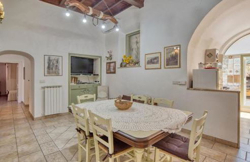 3 Bedroom Lovely Apartment In Canino - Foto 9