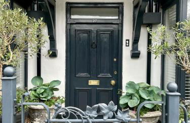 The Cricketers House - Photo 42