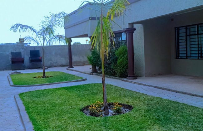 Fully Furnished Apartment With 3 Bedrooms in Chililabombwe - Foto 20