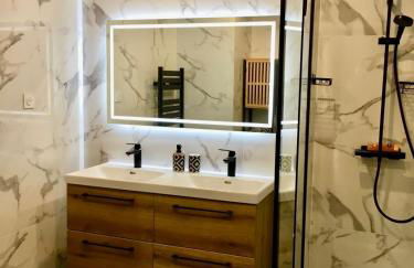 Premium Comfort-2 Suites-Part-Dieu-Parking-Netflix - Photo 9