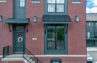 Lux Home 5 mins to Grand Park with Private Garage-Family Friendly - Foto 39