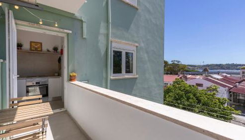 Charming Belém 3BDR Property by LovelyStay - Photo 3