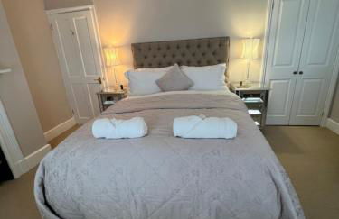 The Lily Pad - Boutique Townhouse, a short walk to Town Center and Racecourse - Photo 35