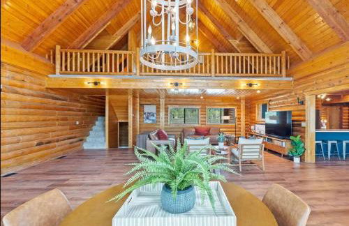 Large Elegant Reunion Cabin by Lake and Ski Resort - Foto 1