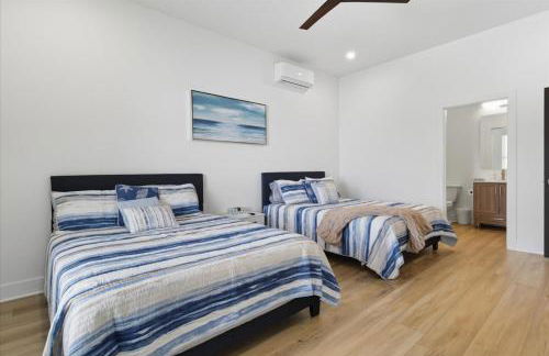 Expansive Deck, Private Dock, Boat Slip and Stunning Views - Foto 15