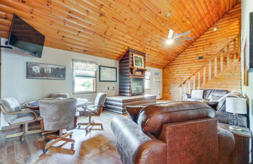 Boat Dock Pet-Friendly Douglas Lake Getaway! - Foto 4