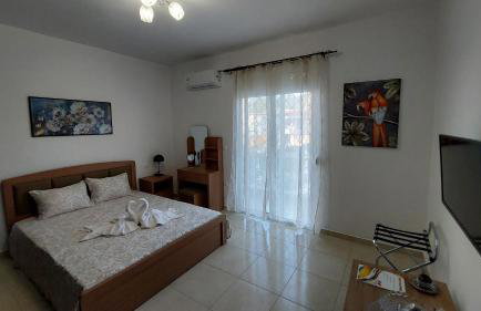 George & Chrysi Apart - Photo 20