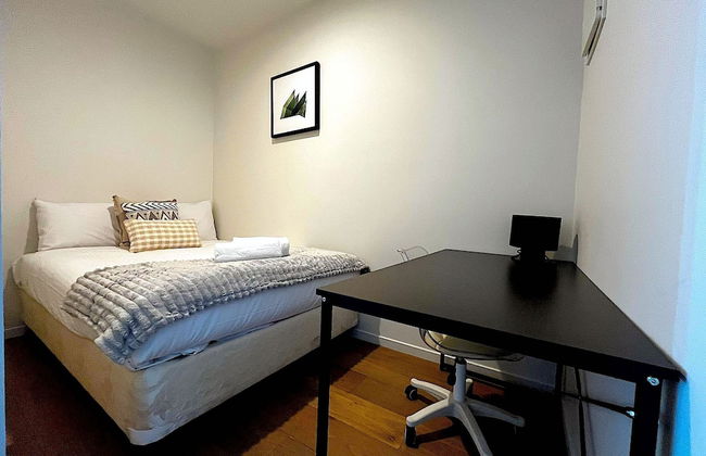 Mega Style Apartments Alexander - Photo 5