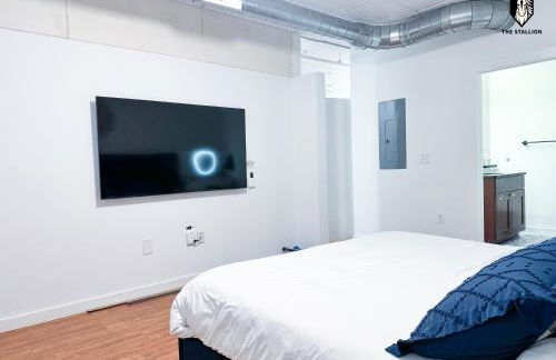 The Stallion - Photo 10