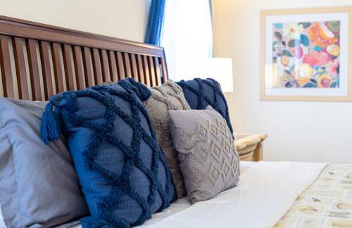 514 - Make Yourself at Home on our Private Pool Deck with Spa - Photo 54