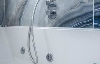 Luxury City Stay: 2-BR Penthouse - Foto 10