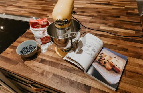 Spacious Cozy and Renovated Mountain Retreat - Foto 18